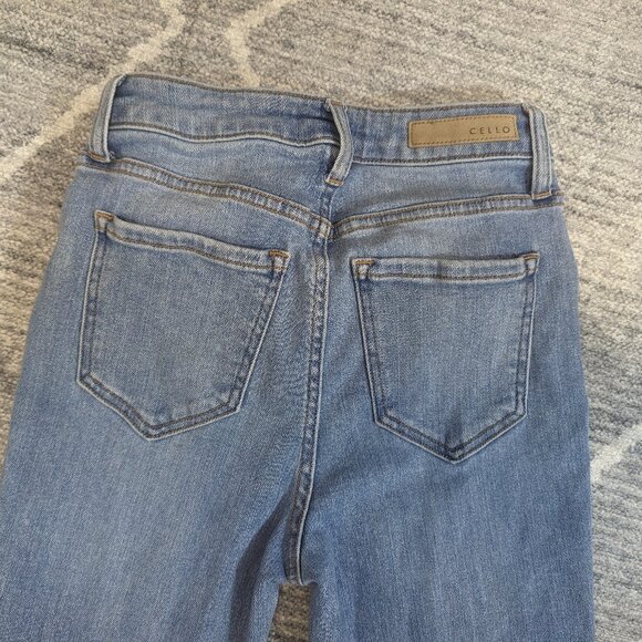 Cello Size 1 Flare Legged High-Rise Jeans - Picture 12 of 14